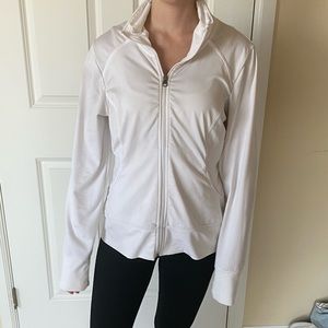 Women’s white zip up size small